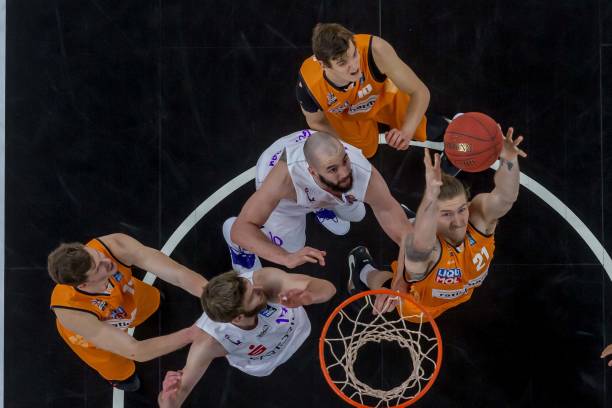 乌兹别克斯 乌兹别克斯